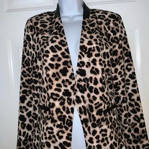 💖New York and Company Leopard Print Blazer